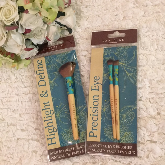 Bamboo & Cruelty Free Bristles Makeup Brush SET - Picture 1 of 6